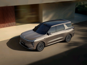 【WPT扑克】智己LS8上市 零百4秒级 续航达1605公里 24.98万起