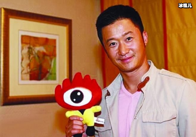 吴京捧红的人，竟然恩将仇报，如今他也落得如此下场