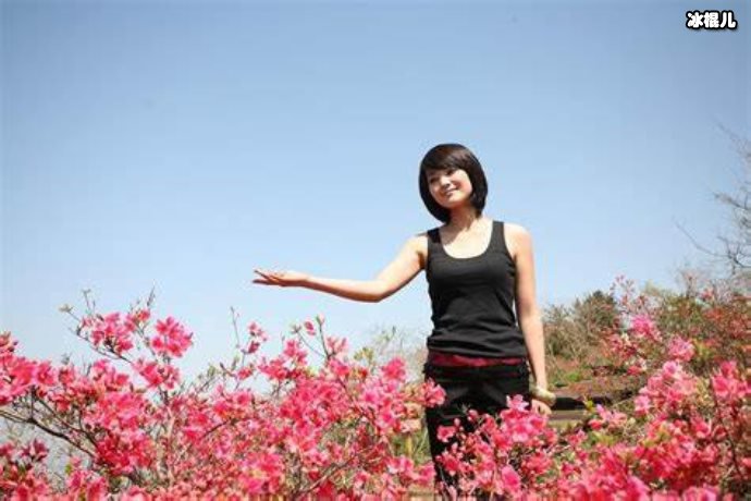 曹曦文晒时尚写真，动情谈《清平乐》台词就背数十遍
