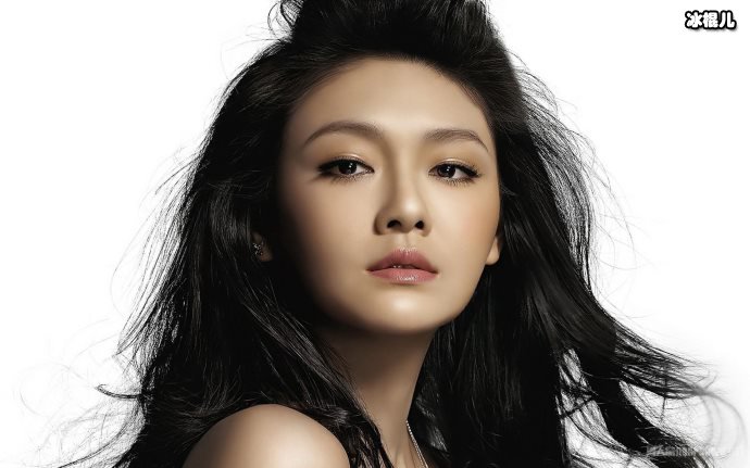 大S参加女儿幼儿园毕业礼，身材明显发福
