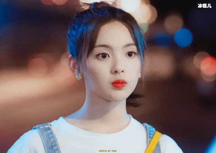 傲娇小公主，微博大段文字背后有什么意义？