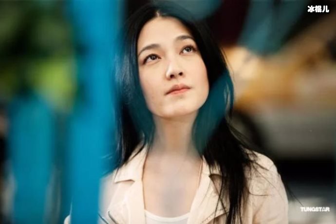 女星在拍戏中途怀孕，孩子的父亲却没有任何消息