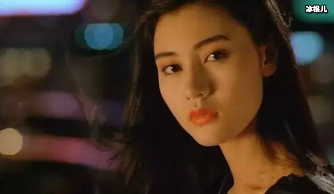 李嘉欣被称为“豪门猎人”，看到四十几岁的照片才知道担当的起
