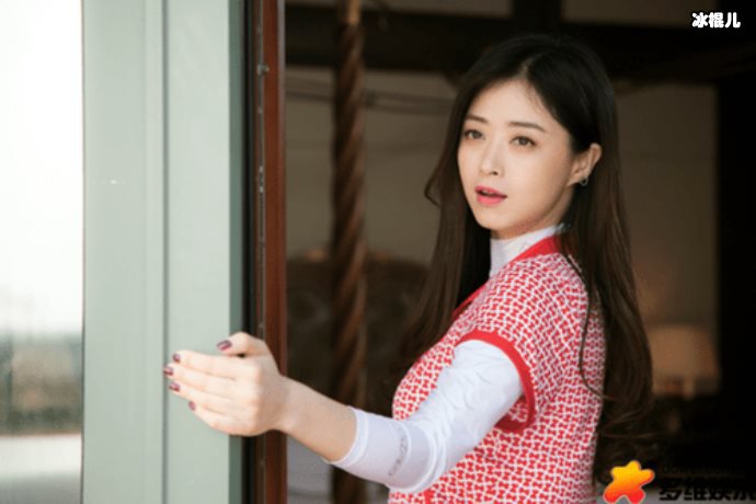 蒋欣胖了更美瘦了更年轻，全方位无死角的美女应该是独一份