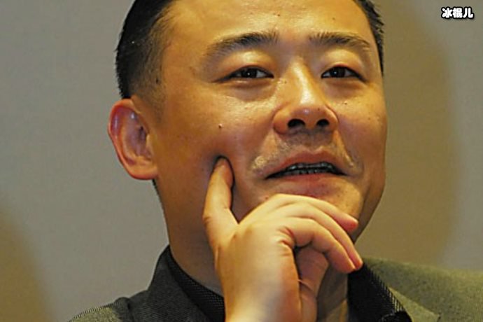 周立波罕见晒日常生活，做菜模样太认真豪宅内景暴露无遗