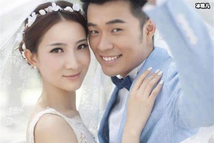 许婧与男友婚变后旅游晒出合照难掩幸福