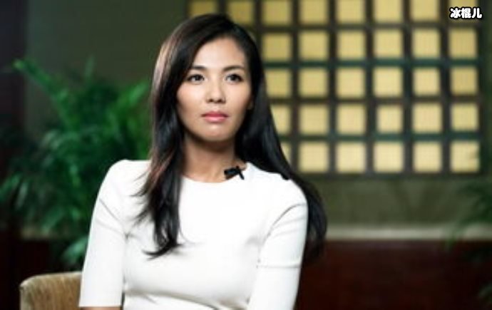 为了转职刘涛也是拼了，直播间喊话破三千万就穿泳装直播