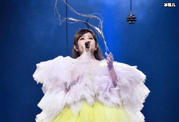 梁静茹演唱会翻车了？本人回应承认翻车:很想跳河