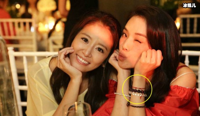 林心如霍建华罕见同框，甜蜜互动力破离婚传闻贴心样子让人动心
