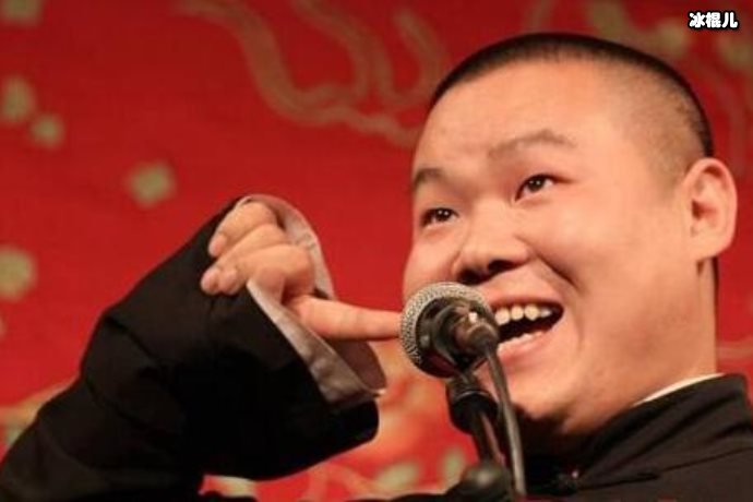岳云鹏专场演出结束，不舍得和观众离别感慨落泪