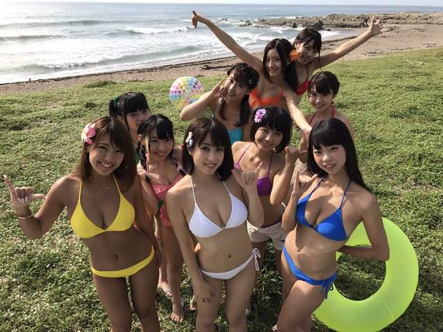 Sherbet寫真美乳偶像團　唱唱跳跳胸口也跟著上上下下晃晃晃