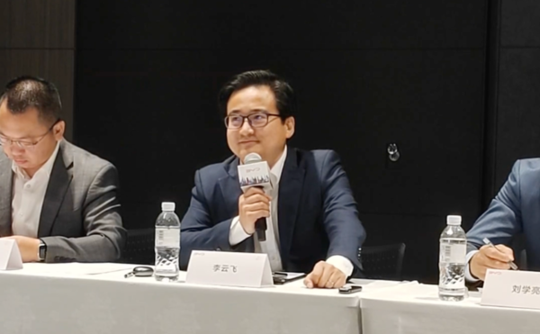 李云飞:比亚迪将坚持磷酸铁锂电池路线 这是原则! 【WPT扑克】李云飞:比亚迪将坚持磷酸铁锂电池路线 这是原则!