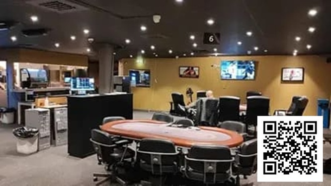 【WPT扑克】深夜牌局变“战场”!瑞典特警荷枪实弹突袭扑克比赛,线下扑克彻底凉凉?