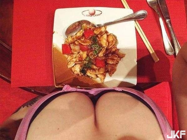 【WPT扑克】《美食與美乳選哪個》喂！明明是想好好介紹美食啊怎麼歪了