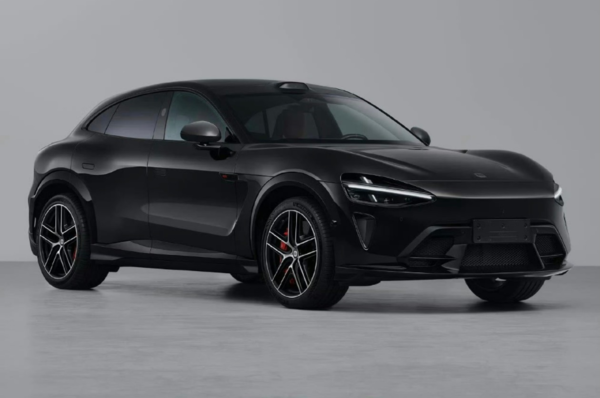 【WPT扑克】小米YU7 GT配置汇总：超千瓦马力+碳陶瓷刹车系统