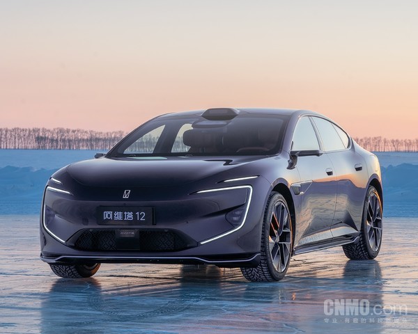 新款阿维塔12 【WPT扑克】新款阿维塔12开启预售 全系标配华为896线激光雷达