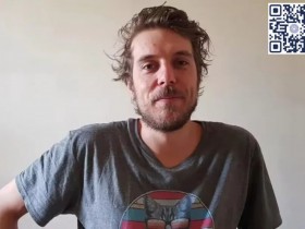 【WPT扑克】疯狂的扑克天才,抽着烟唱着歌赢了278万刀,曾连续打了1000天比赛