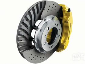 【WPT扑克】比一辆二手车还贵!碳陶瓷刹车是神器还是智商税?